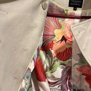 Ted Baker London Double breast trench coat